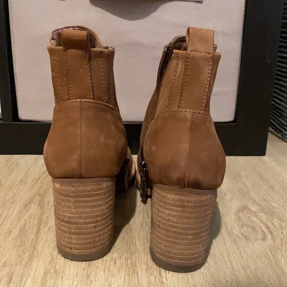 Blondo brown booties - Picture 6 of 9